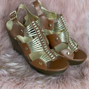 Wedge sandals